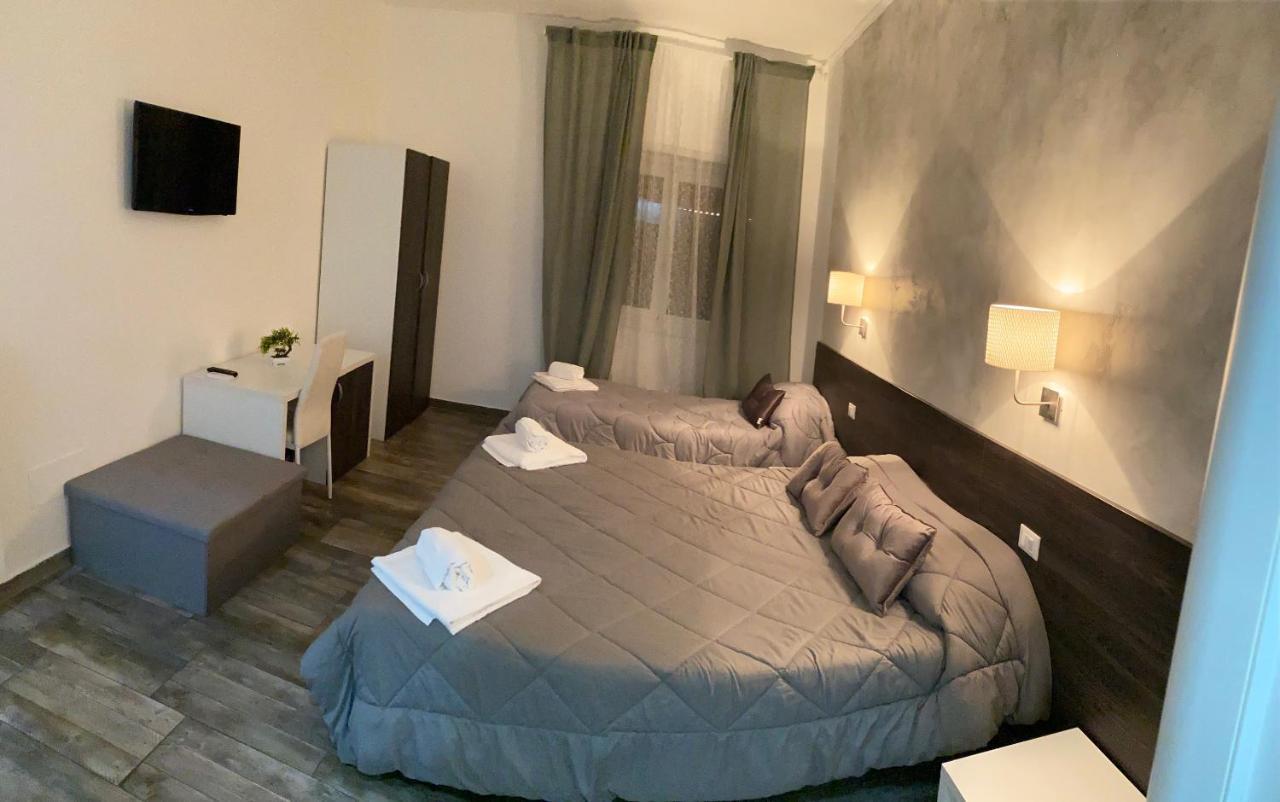 Tiburtina Inn Guest House روما المظهر الخارجي الصورة